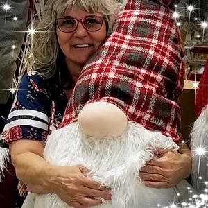 Meet your Posher, Sandy